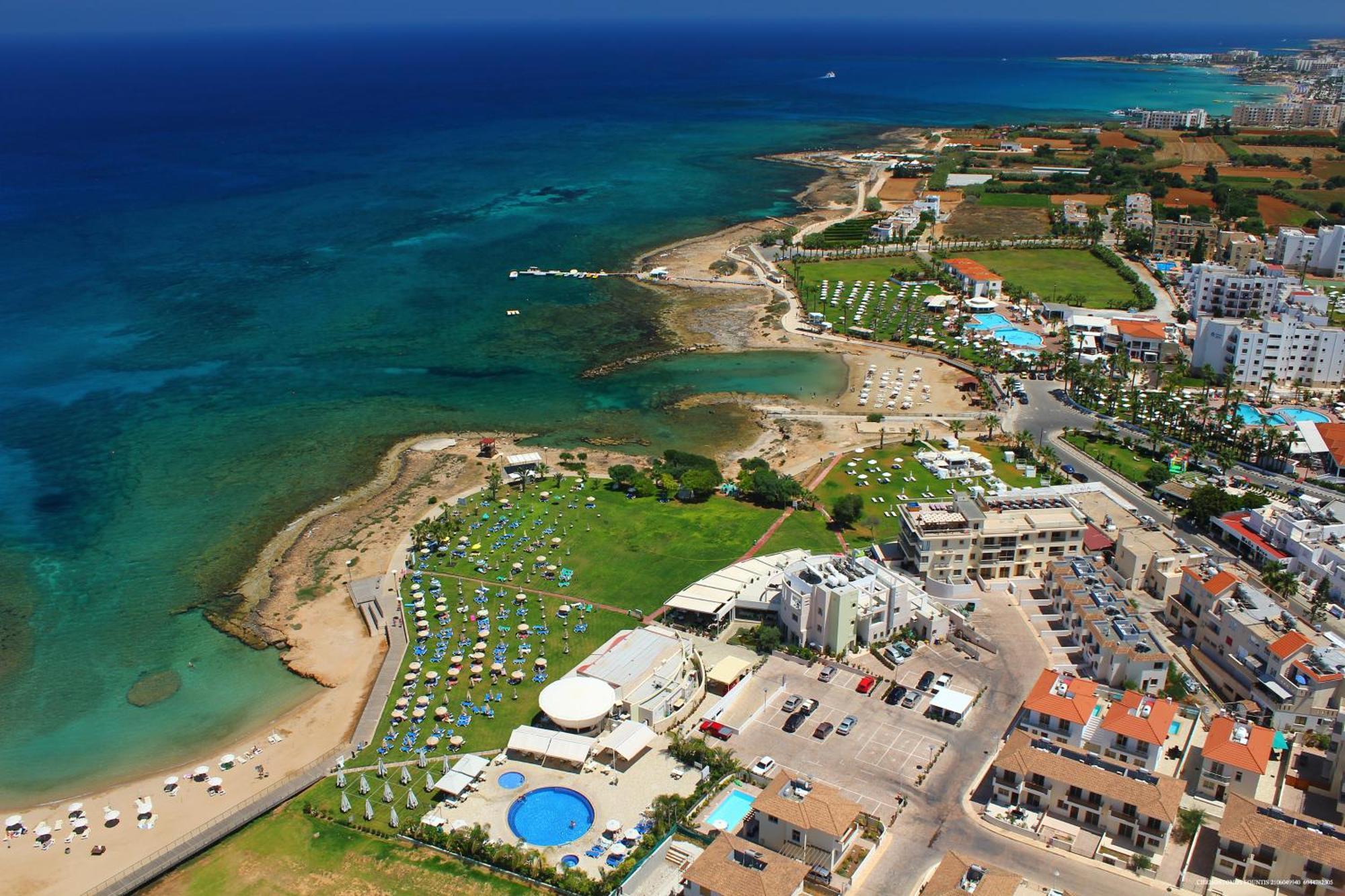 Polyxenia Isaak Luxury Villas And Apartments Protaras Dış mekan fotoğraf