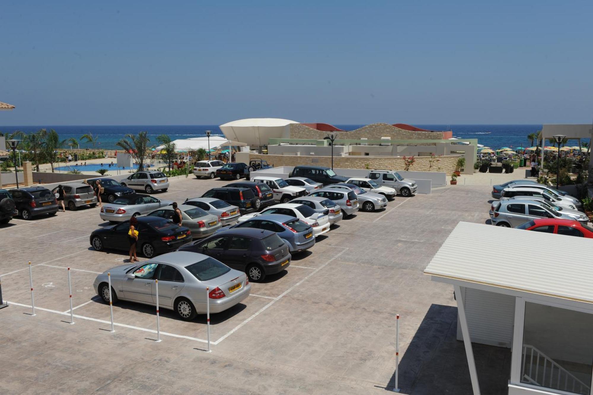 Polyxenia Isaak Luxury Villas And Apartments Protaras Dış mekan fotoğraf