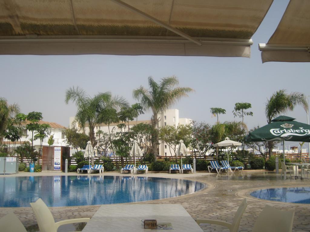 Polyxenia Isaak Luxury Villas And Apartments Protaras Dış mekan fotoğraf