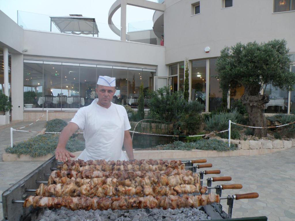 Polyxenia Isaak Luxury Villas And Apartments Protaras Dış mekan fotoğraf