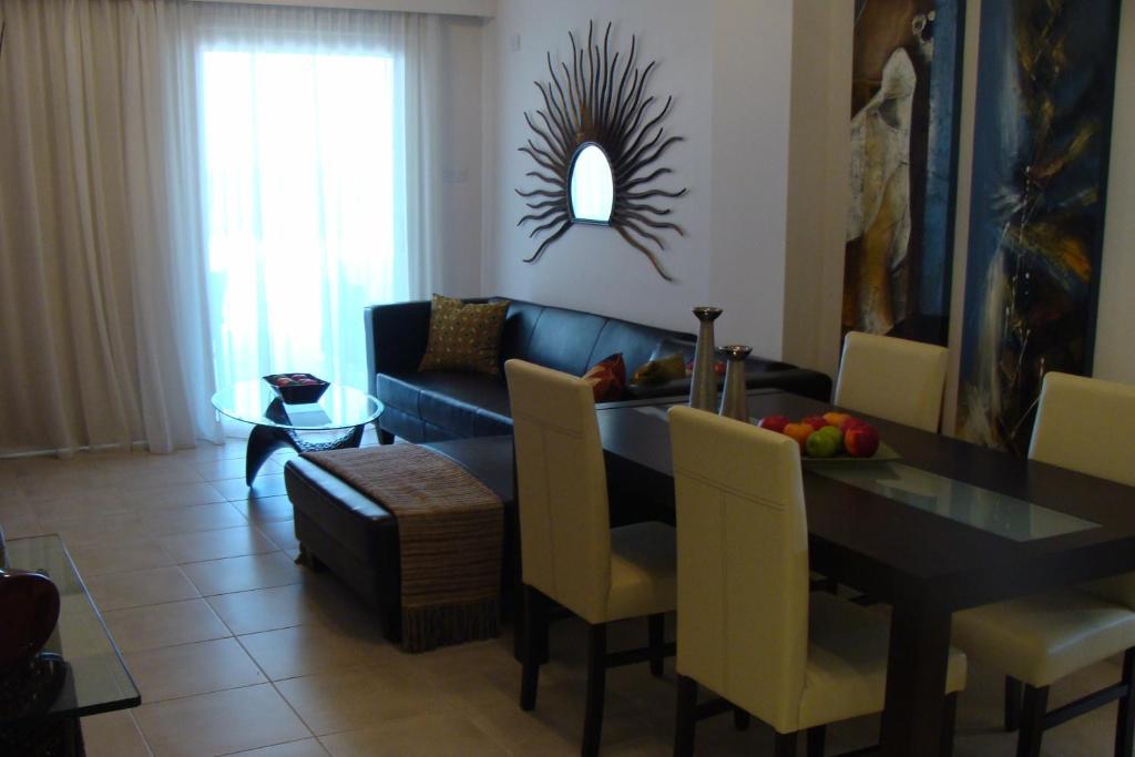 Polyxenia Isaak Luxury Villas And Apartments Protaras Dış mekan fotoğraf