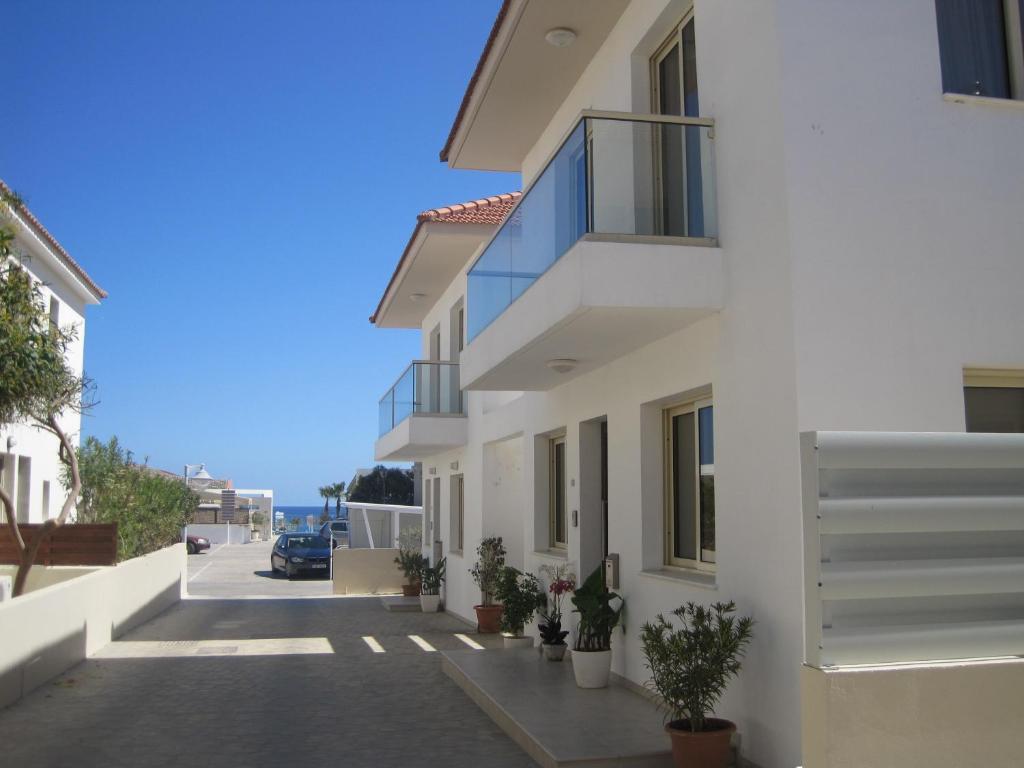 Polyxenia Isaak Luxury Villas And Apartments Protaras Oda fotoğraf